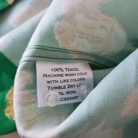 Notre Dame Fighting Irish Button Up Shirt Mens Medium Green Uscape USA NWT - Picture 11 of 13